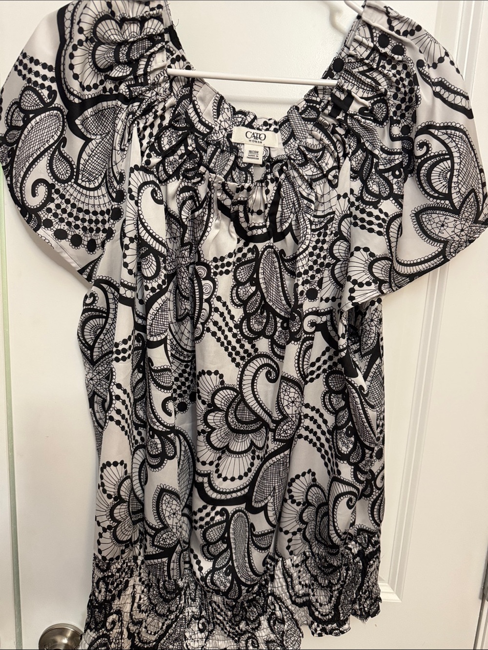 Cato Black & White Floral Paisley Peasant Top